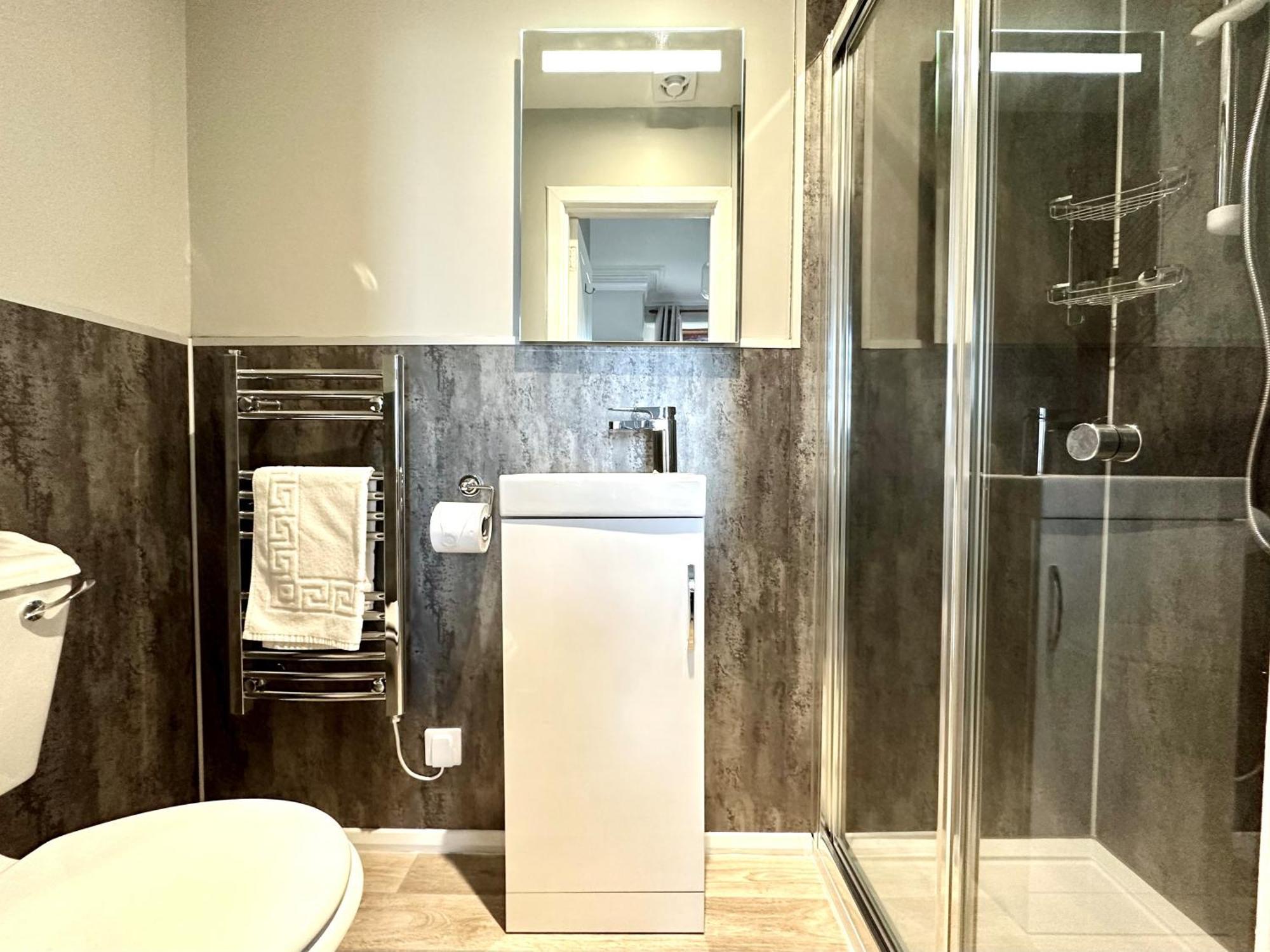 Отель Navidale House - Bed, Breakfast & Bar Хелмсдейл Экстерьер фото